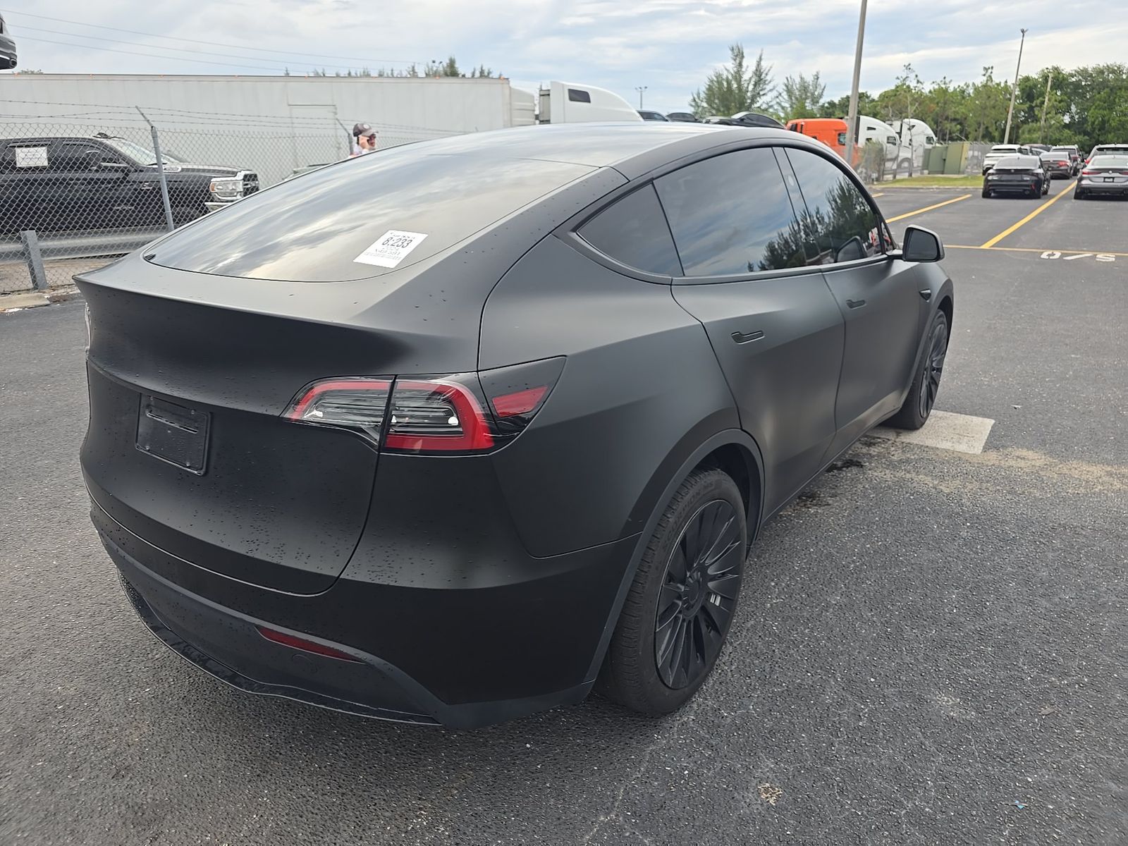 TESLA MODEL Y - 5