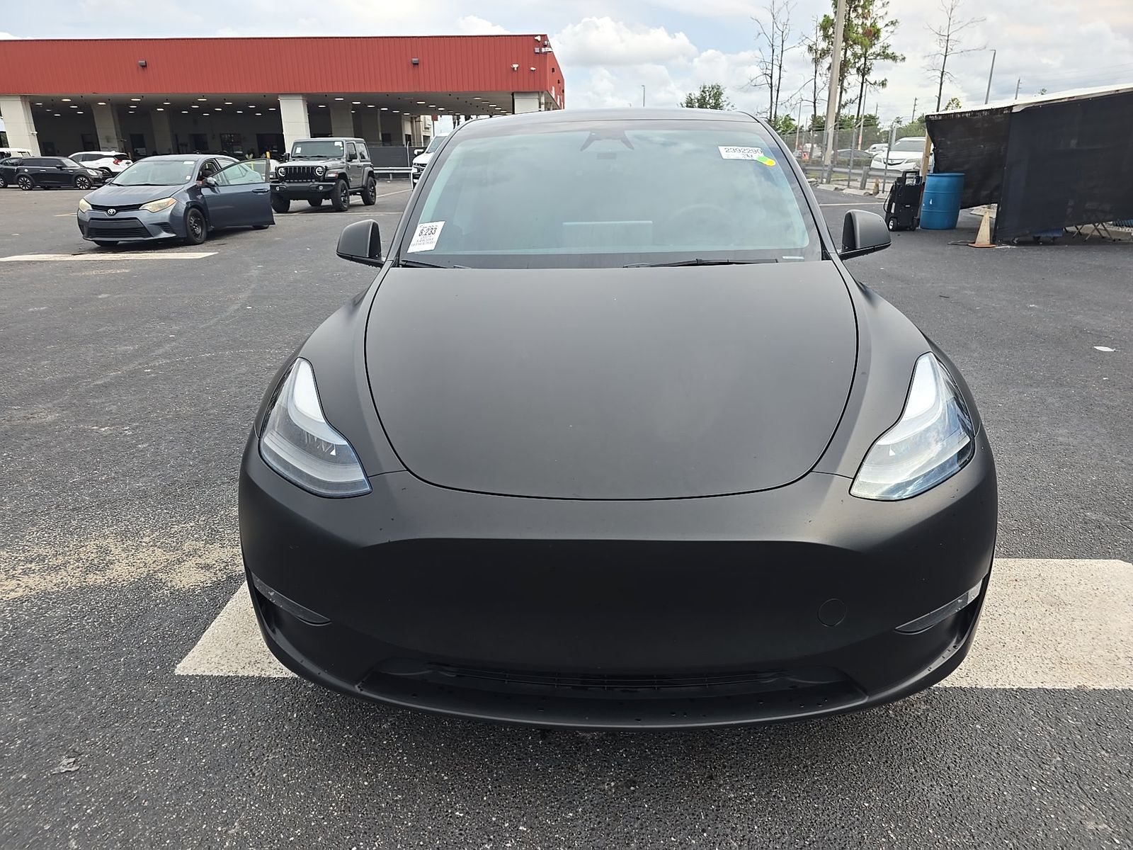 TESLA MODEL Y - 3