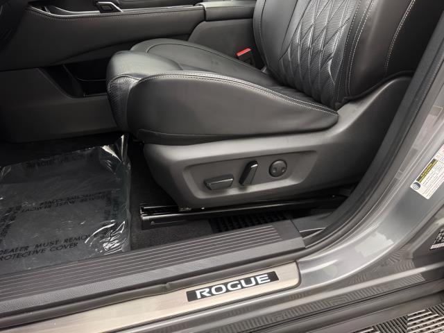 2021 Nissan Rogue Platinum AWD