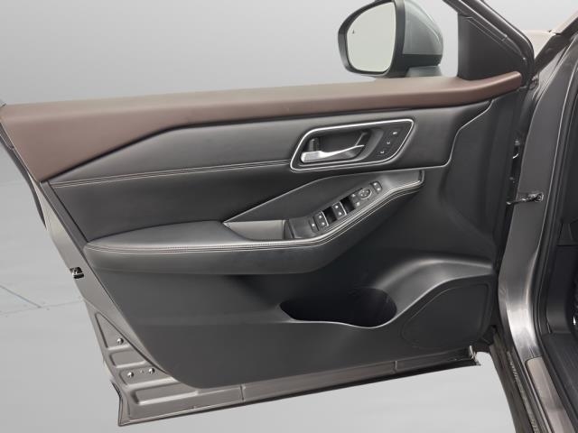 2021 Nissan Rogue Platinum AWD