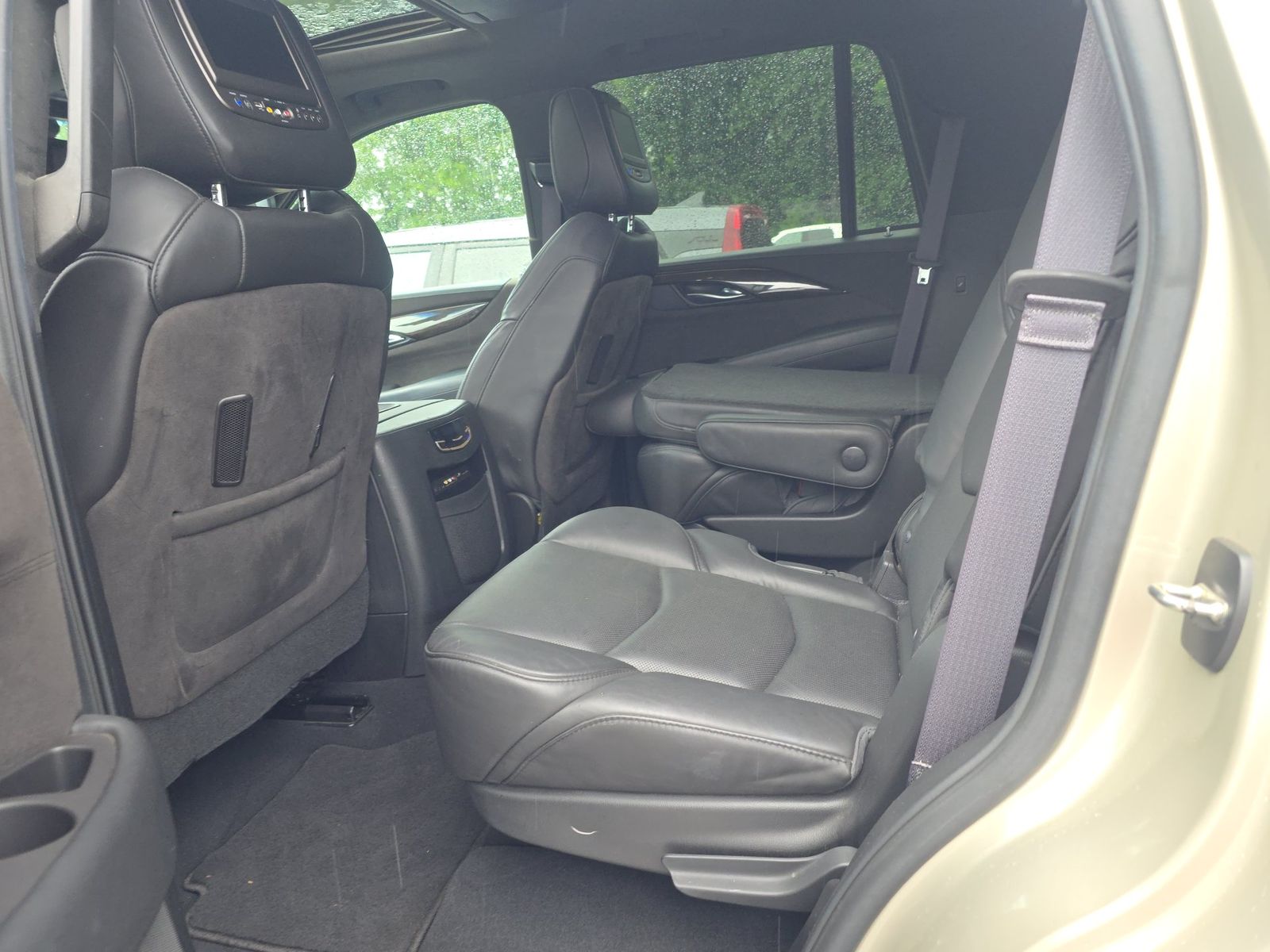 2016 Cadillac Escalade Platinum AWD