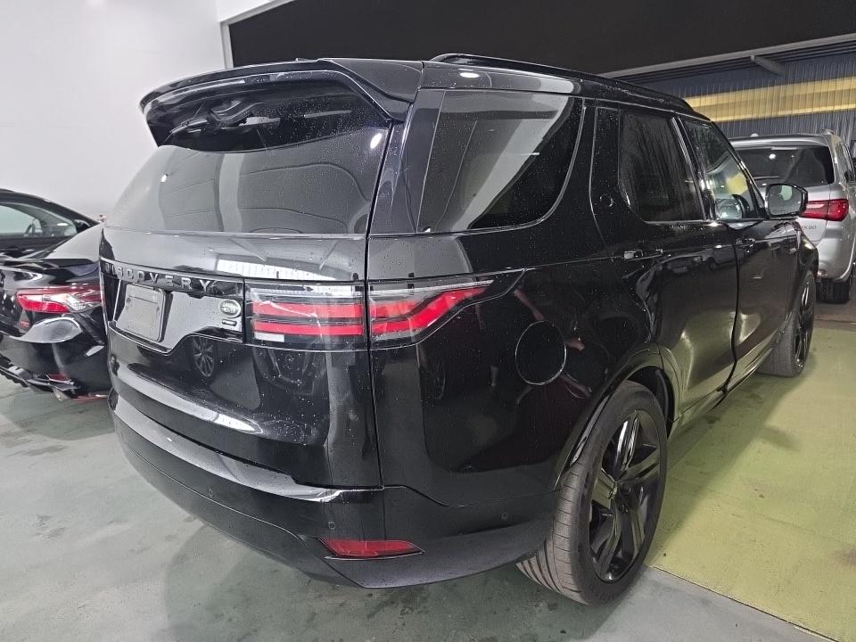 2023 Land Rover Discovery R-Dynamic HSE AWD