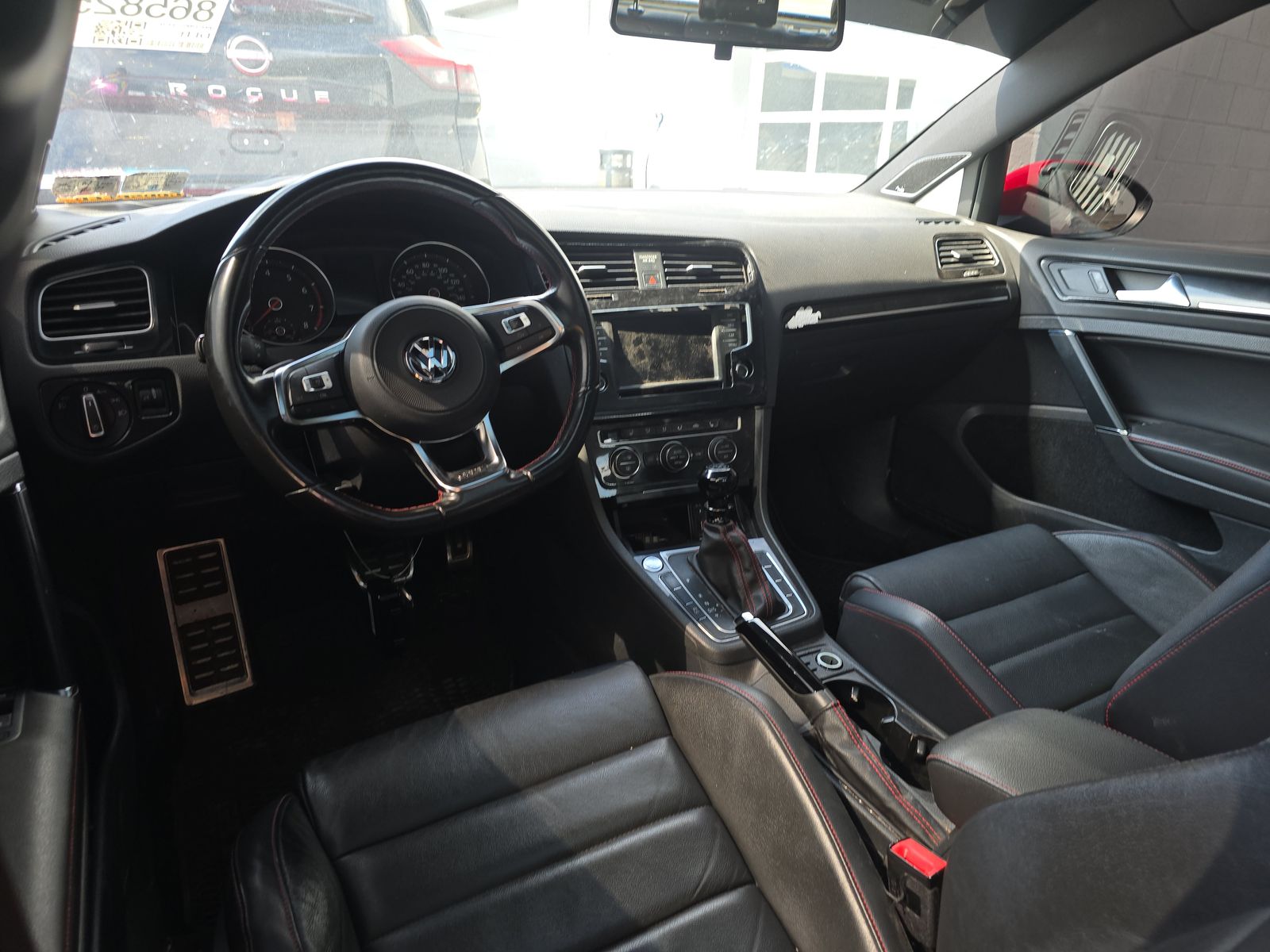 2017 Volkswagen Golf GTI 2.0T SE FWD