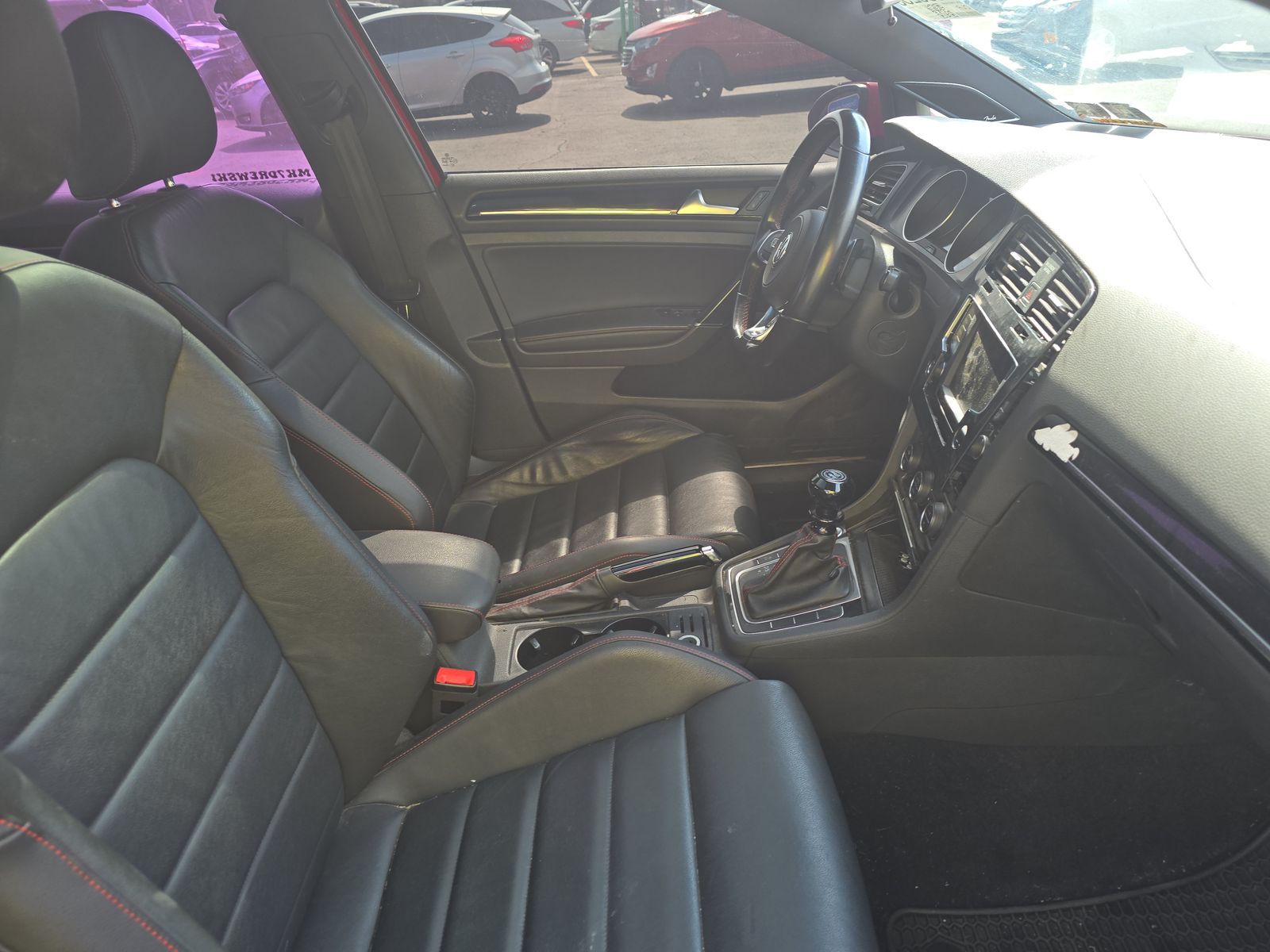 2017 Volkswagen Golf GTI 2.0T SE FWD