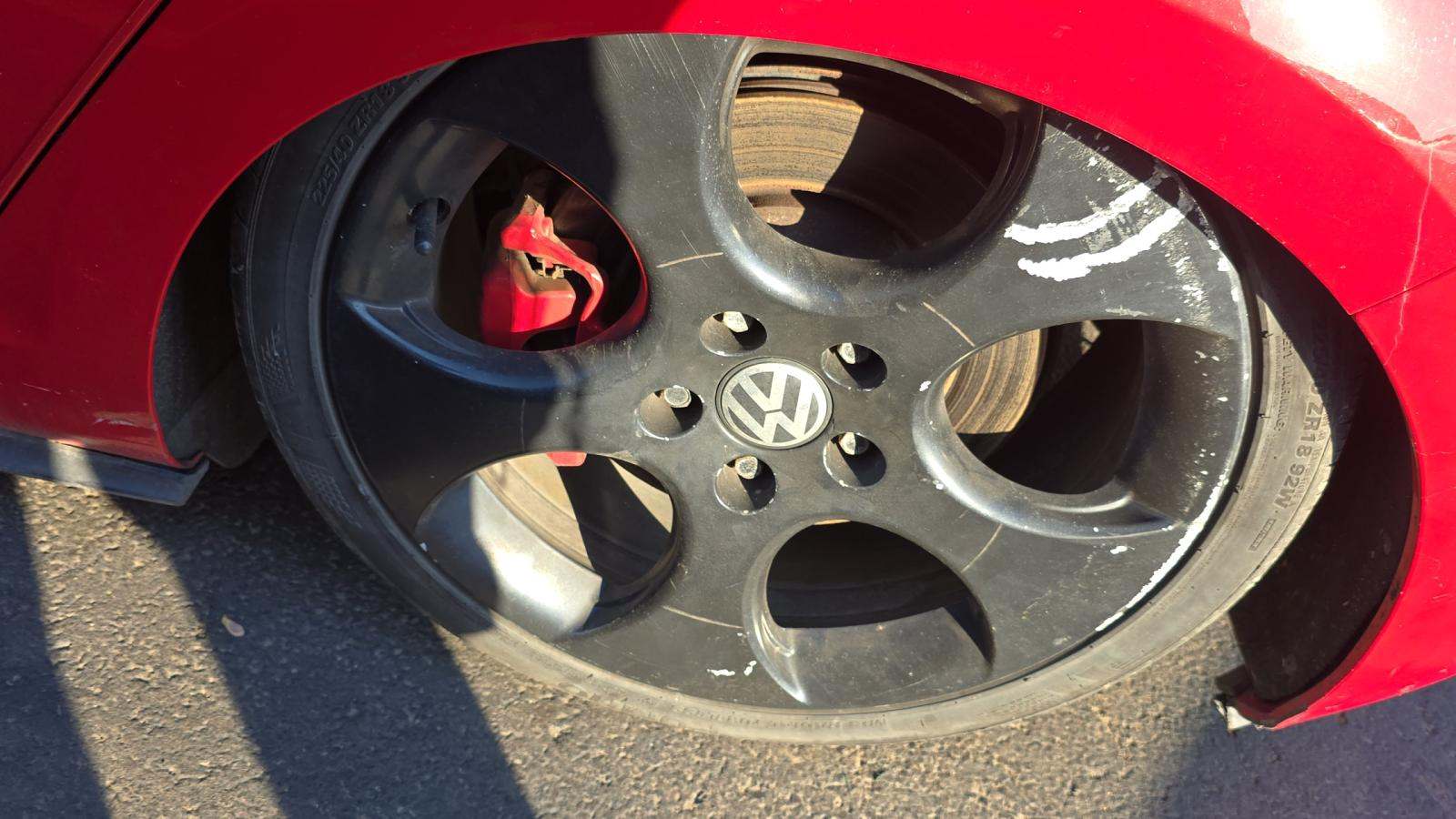 2017 Volkswagen Golf GTI 2.0T SE FWD