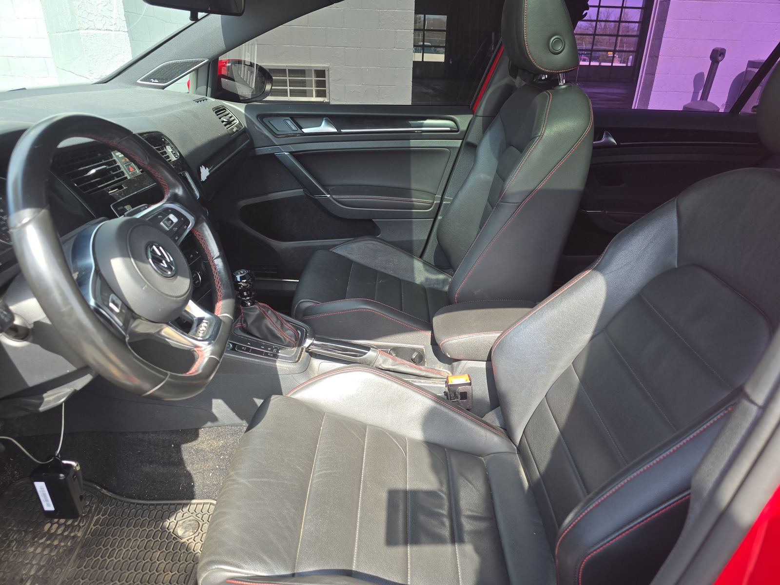 2017 Volkswagen Golf GTI 2.0T SE FWD