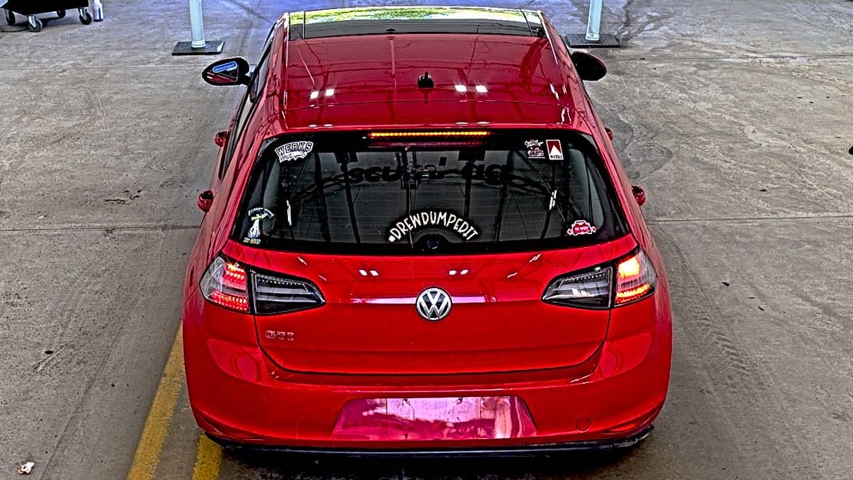 2017 Volkswagen Golf GTI 2.0T SE FWD