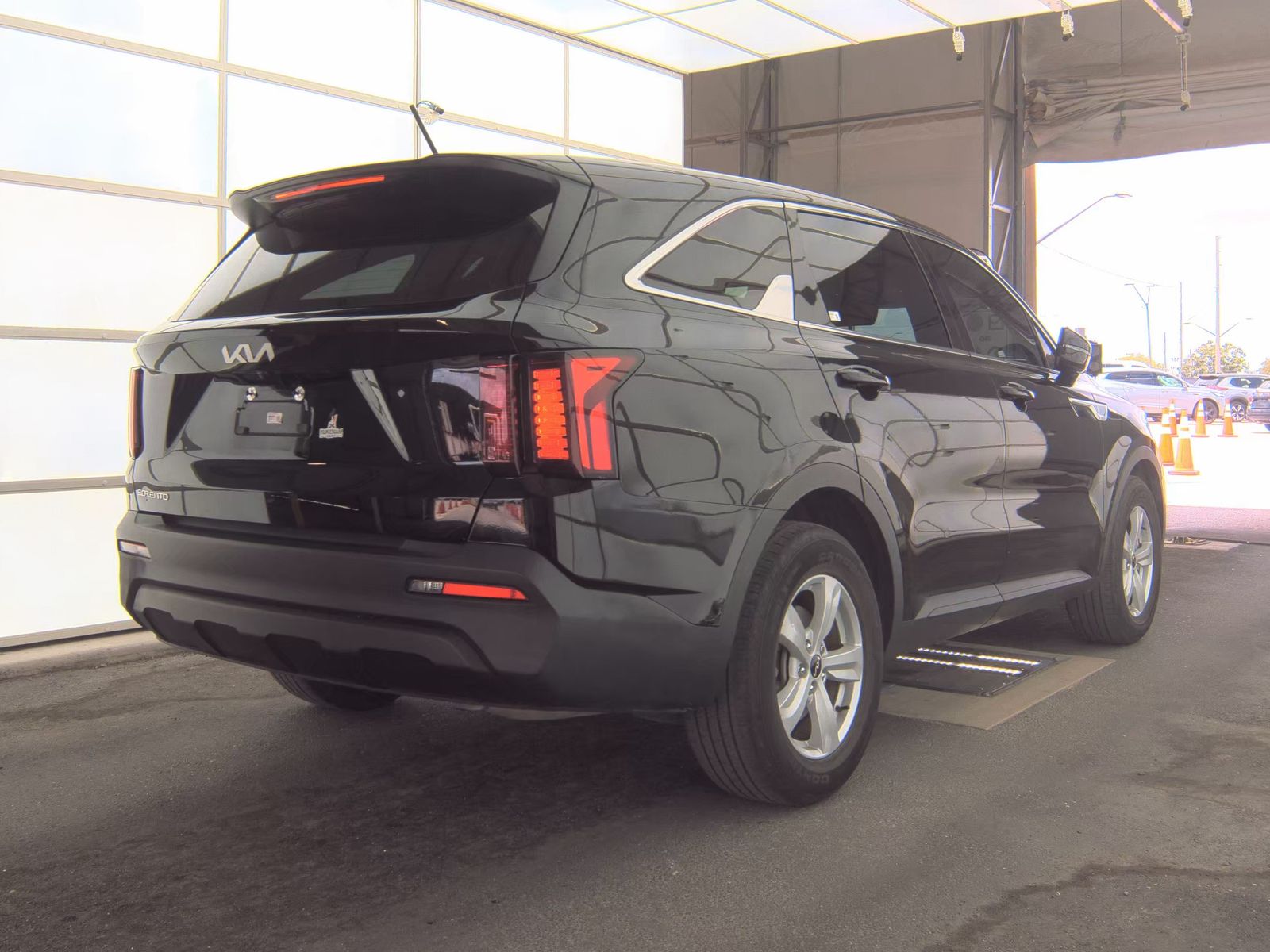2023 Kia Sorento LX FWD