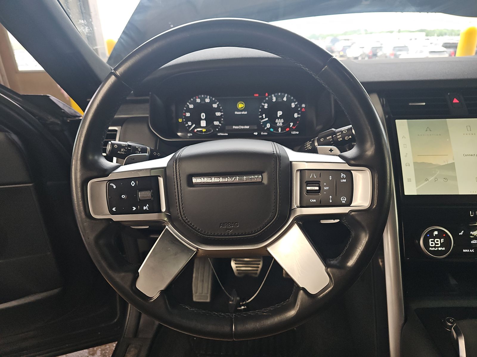 2023 Land Rover Discovery Metropolitan Edition AWD