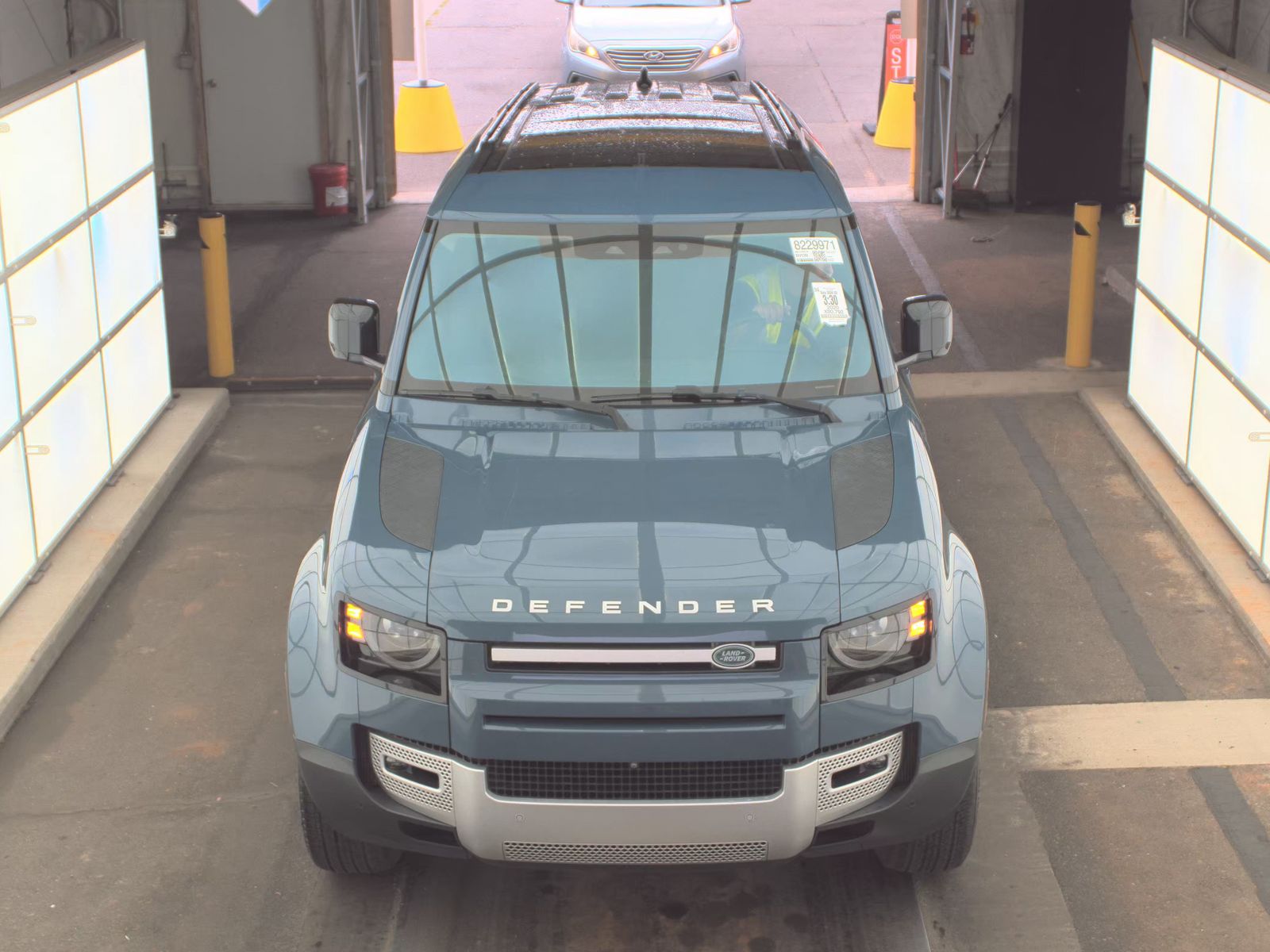 2020 Land Rover Defender 110 SE AWD