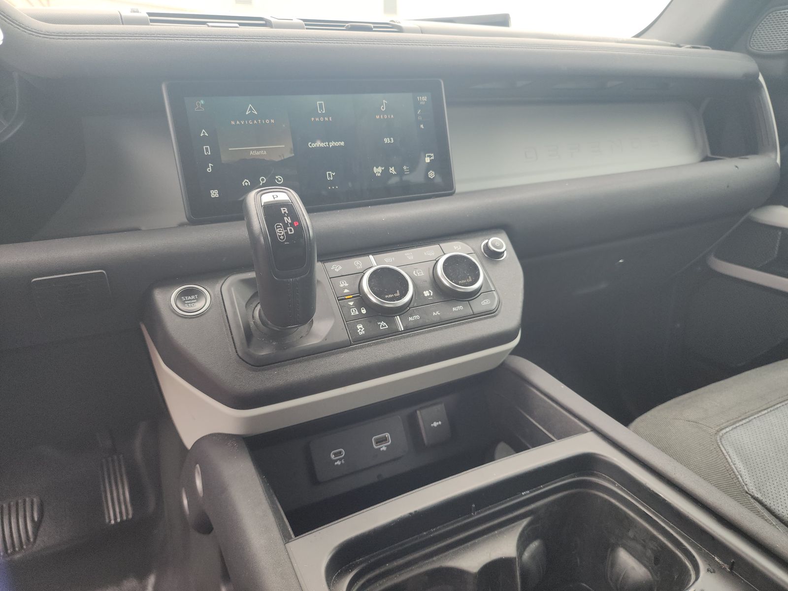 2020 Land Rover Defender 110 SE AWD