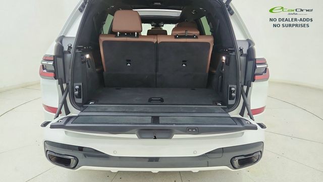 2023 BMW X7 xDrive40i AWD