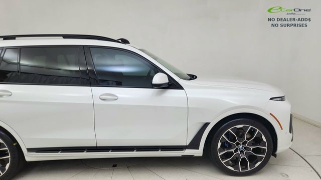 2023 BMW X7 xDrive40i AWD