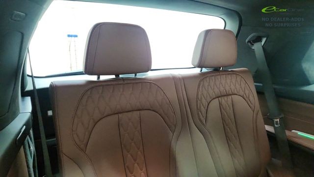 2023 BMW X7 xDrive40i AWD