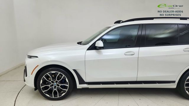 2023 BMW X7 xDrive40i AWD