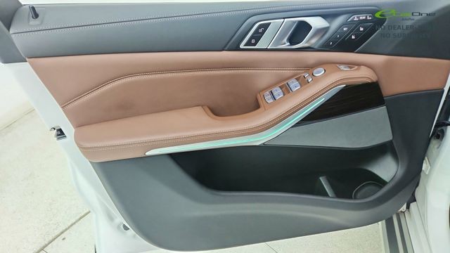 2023 BMW X7 xDrive40i AWD