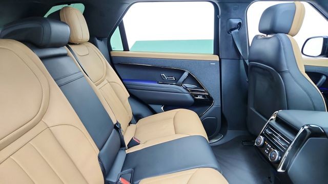 2024 Land Rover Range Rover Sport Plug-In Hybrid Autobiography AWD