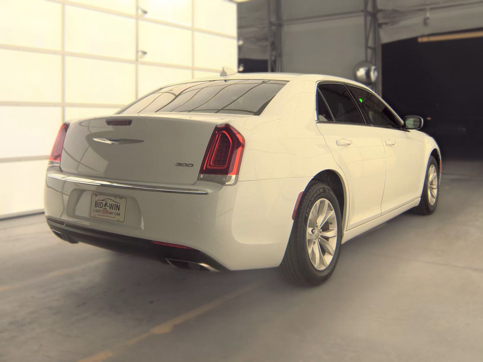 CHRYSLER 300 - 6