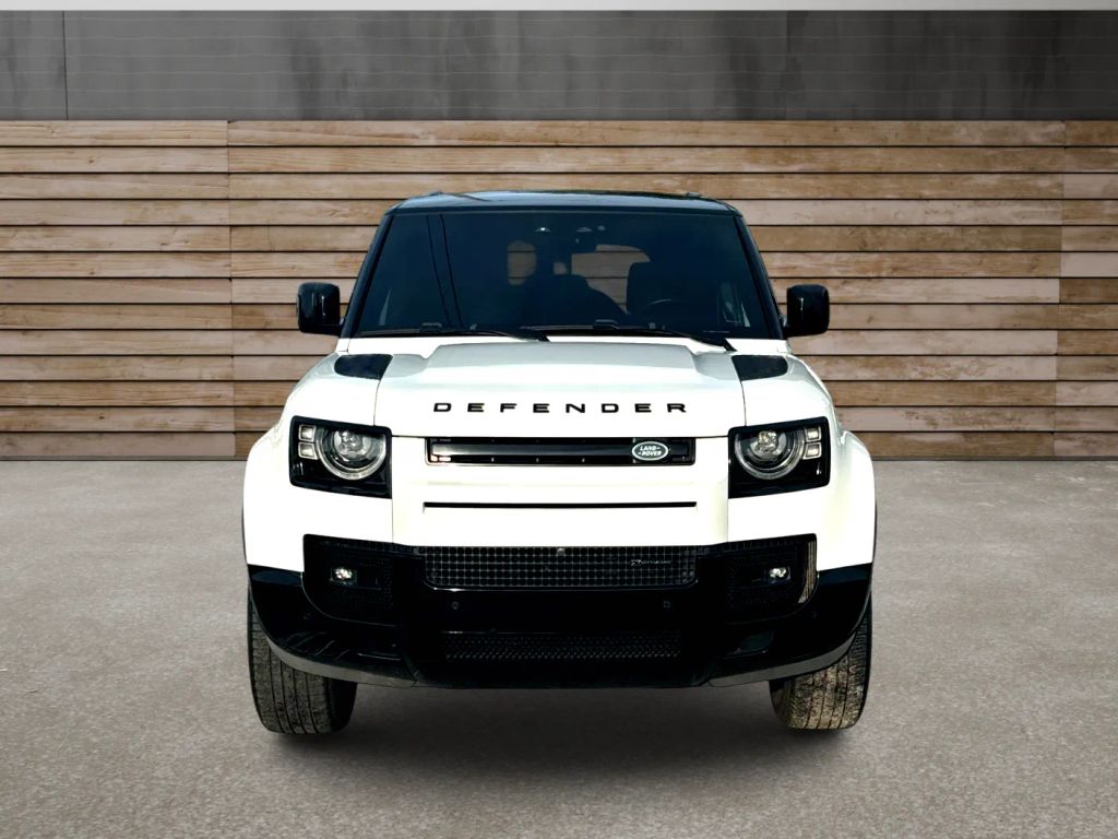 2022 Land Rover Defender 110 X-Dynamic SE AWD