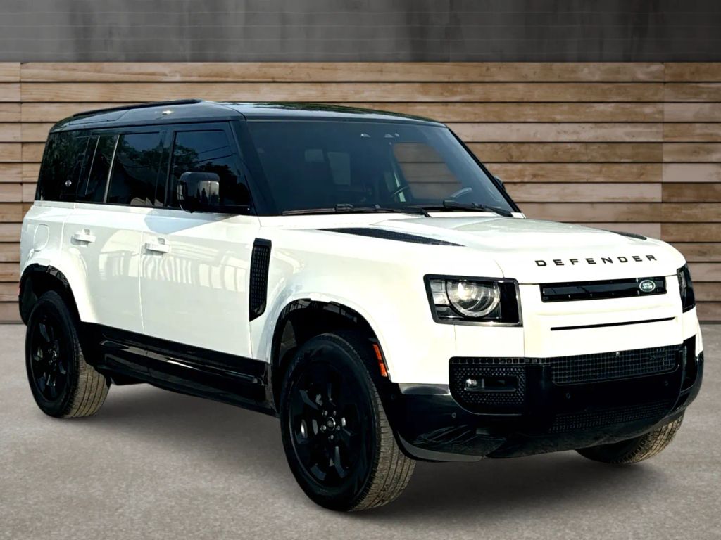 2022 Land Rover Defender 110 X-Dynamic SE AWD