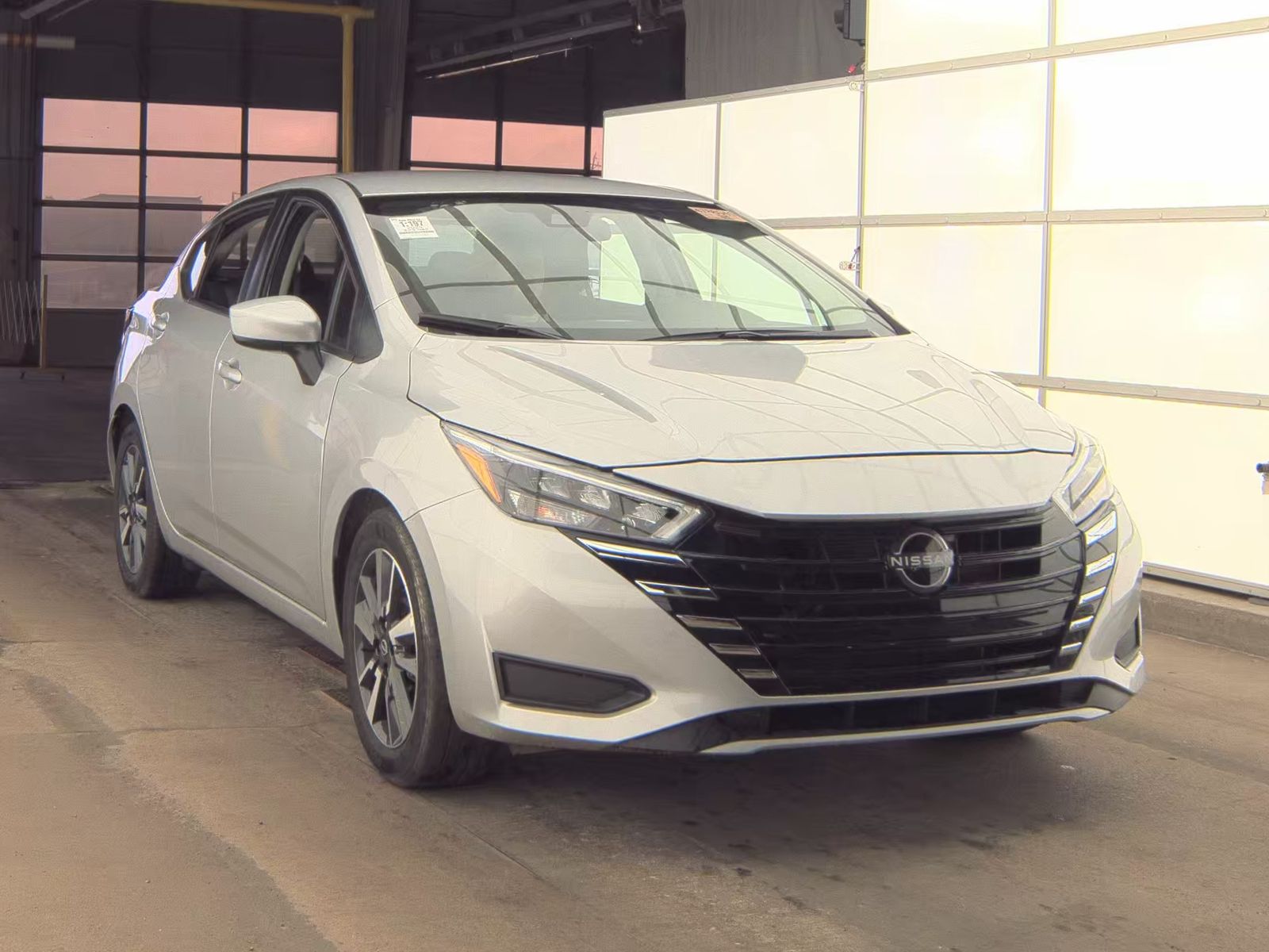 NISSAN VERSA - 5