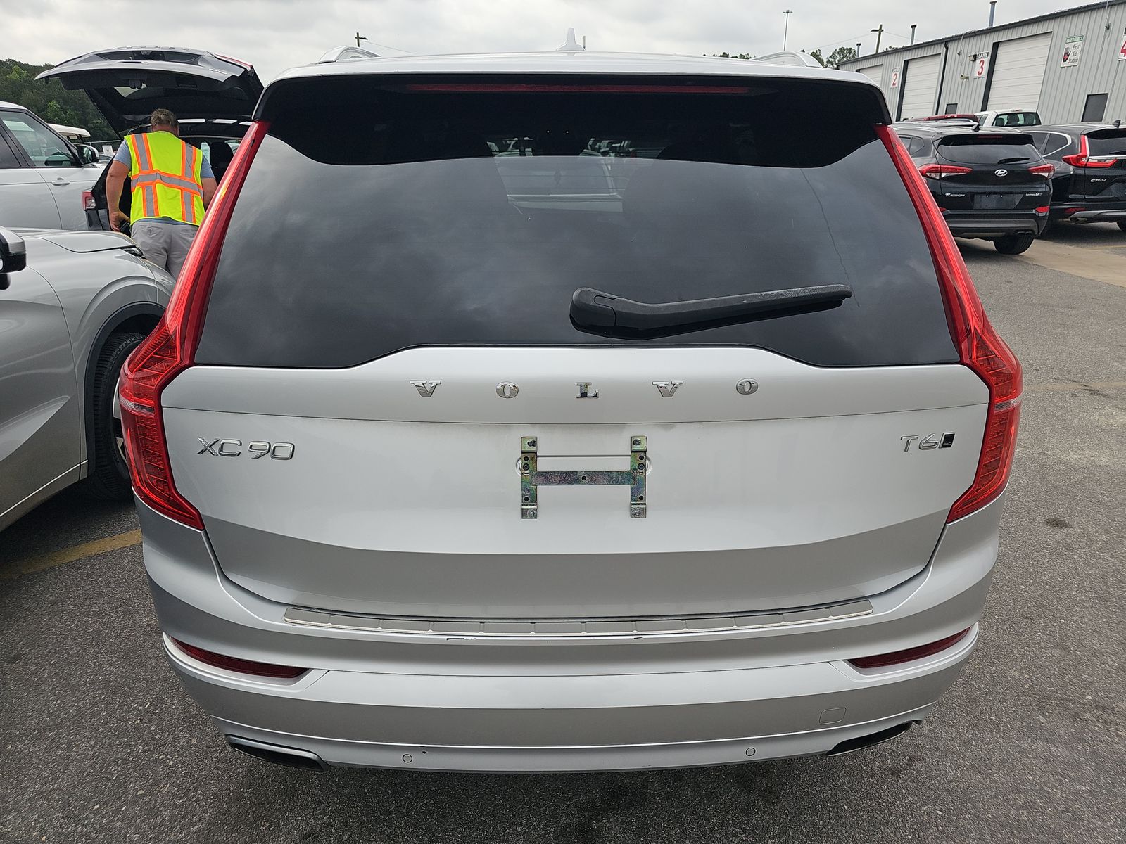 2020 Volvo XC90 T6 Momentum AWD
