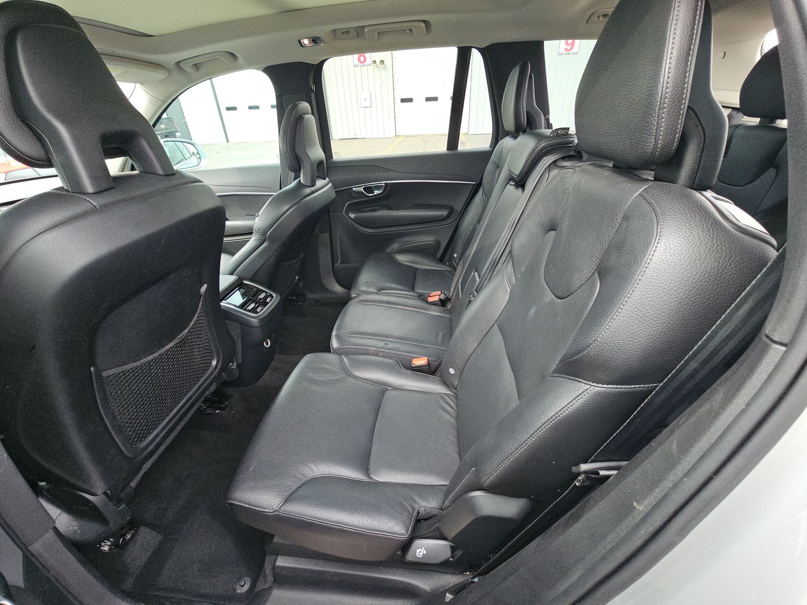 2020 Volvo XC90 T6 Momentum AWD
