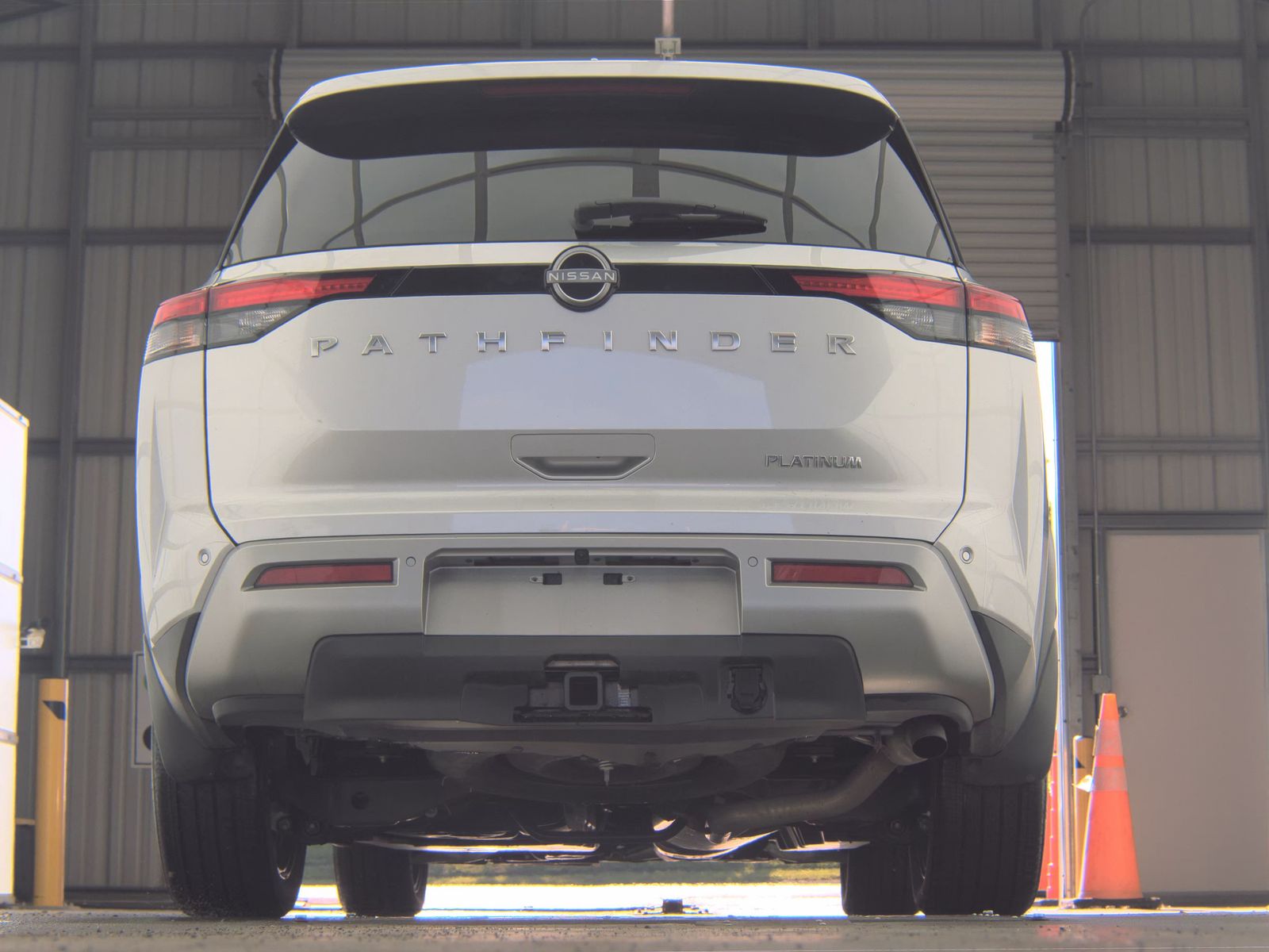 2025 Nissan Pathfinder Platinum FWD