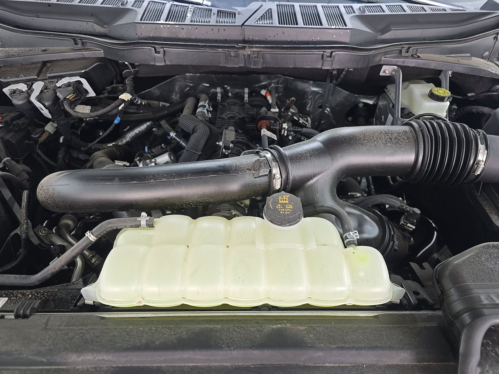 2026 Ford F-150 Lariat AWD