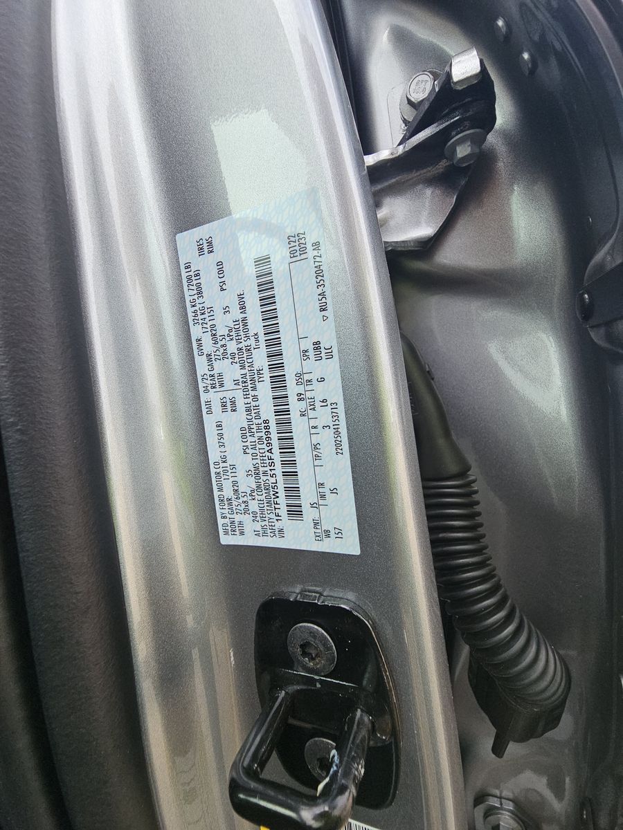 2025 Ford F-150 Lariat AWD