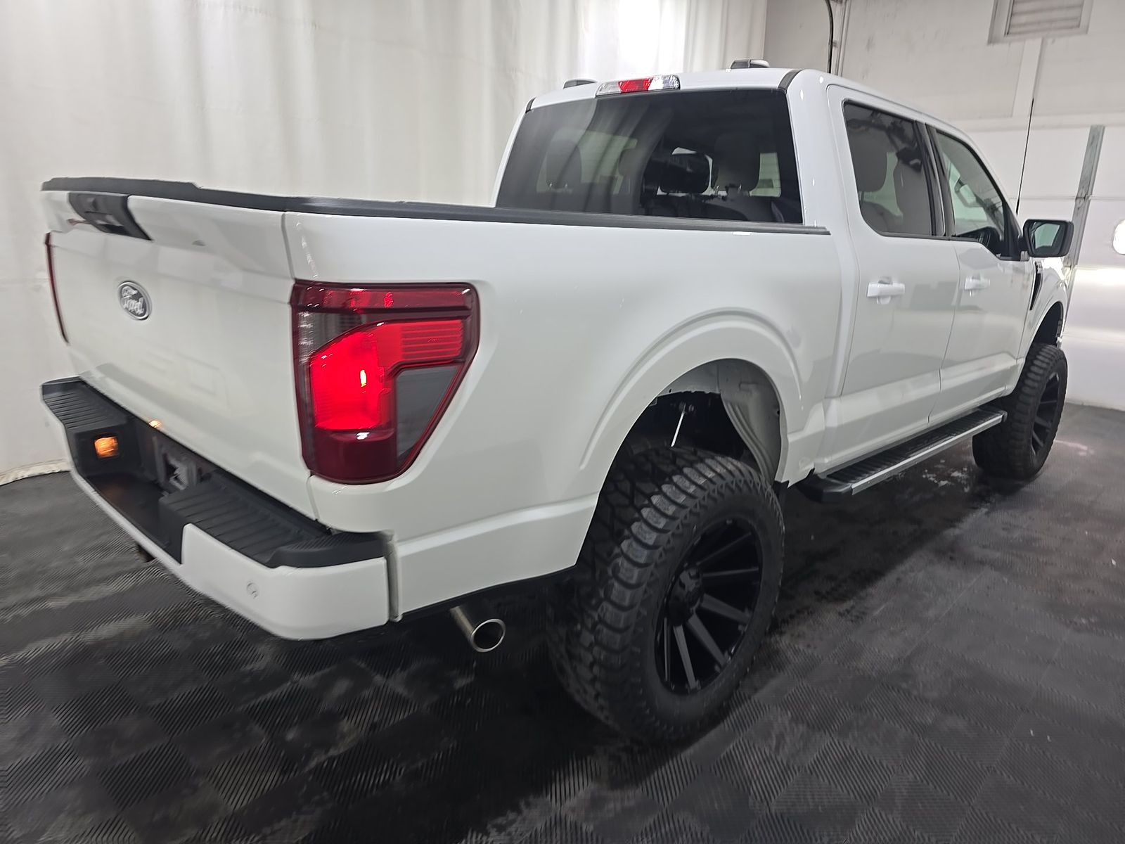 2025 Ford F-150 XLT AWD