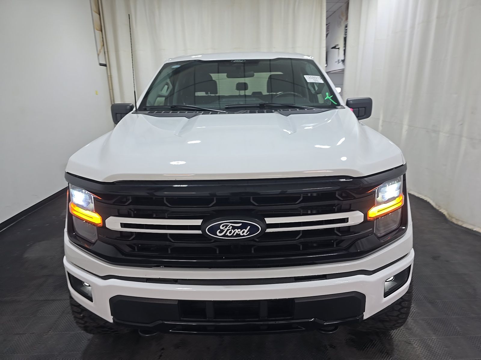 2025 Ford F-150 XLT AWD