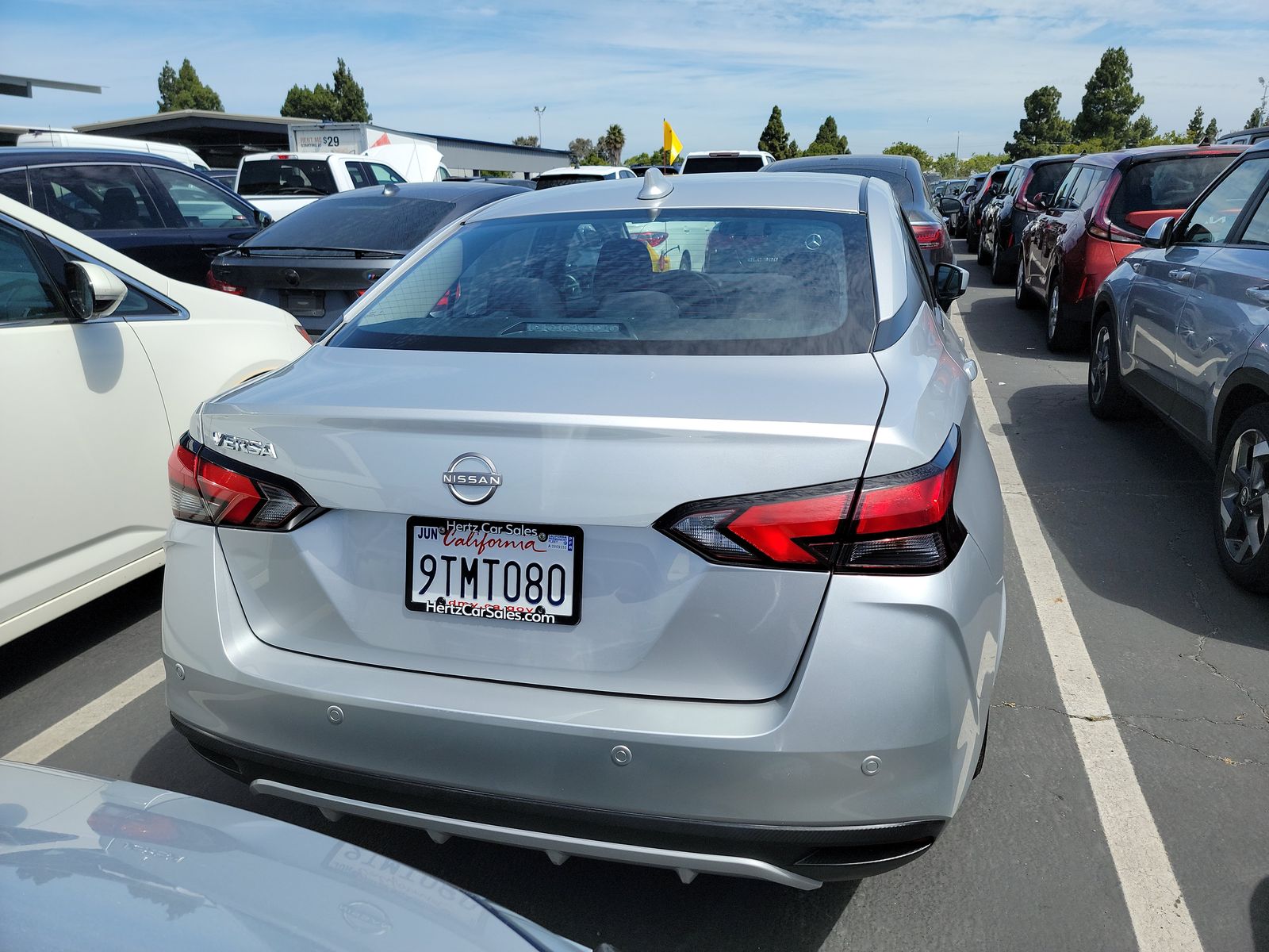 NISSAN VERSA - 6