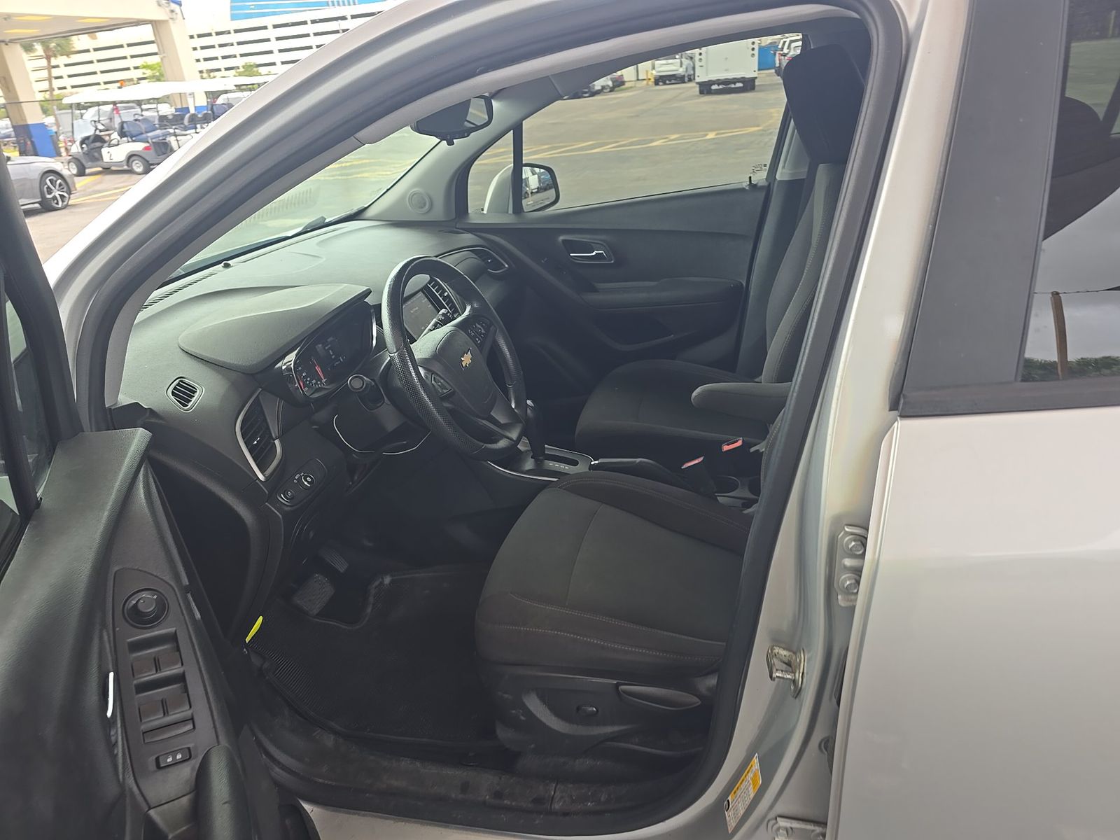CHEVROLET TRAX - 8