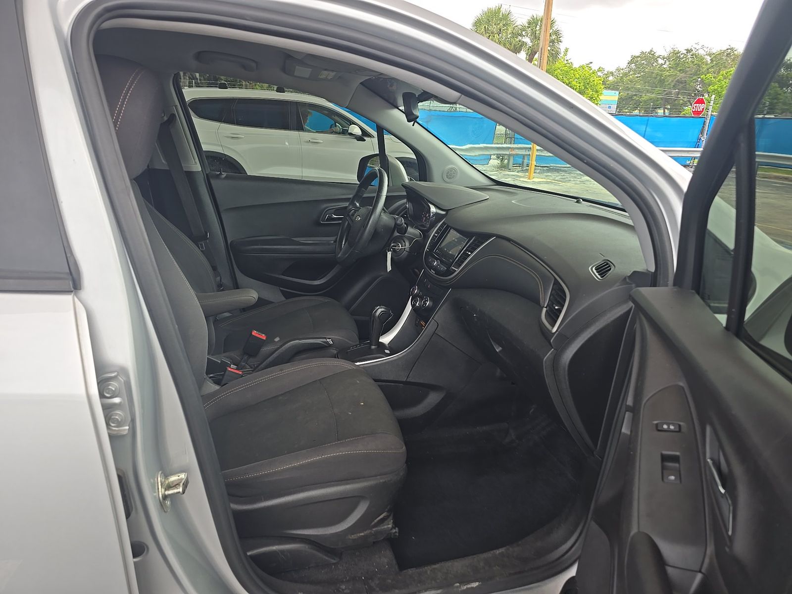 CHEVROLET TRAX - 9