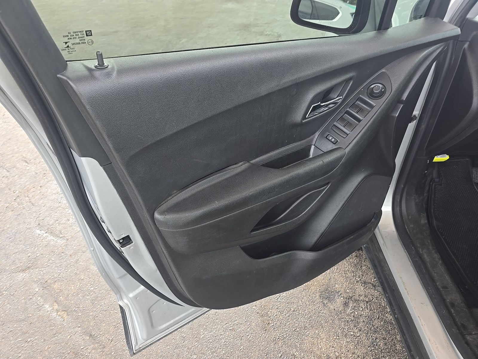 CHEVROLET TRAX - 10