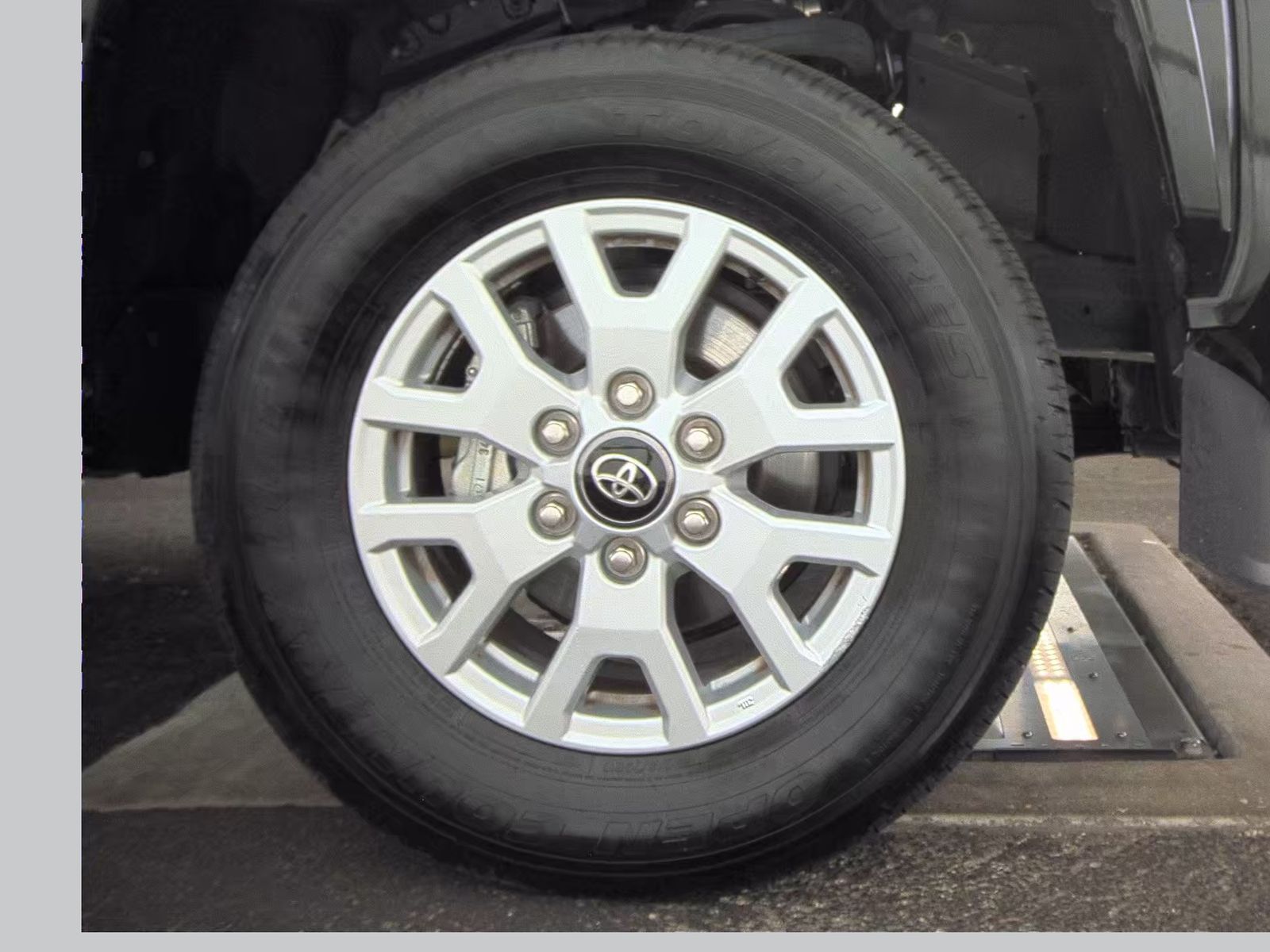 2025 Toyota Tacoma SR5 RWD