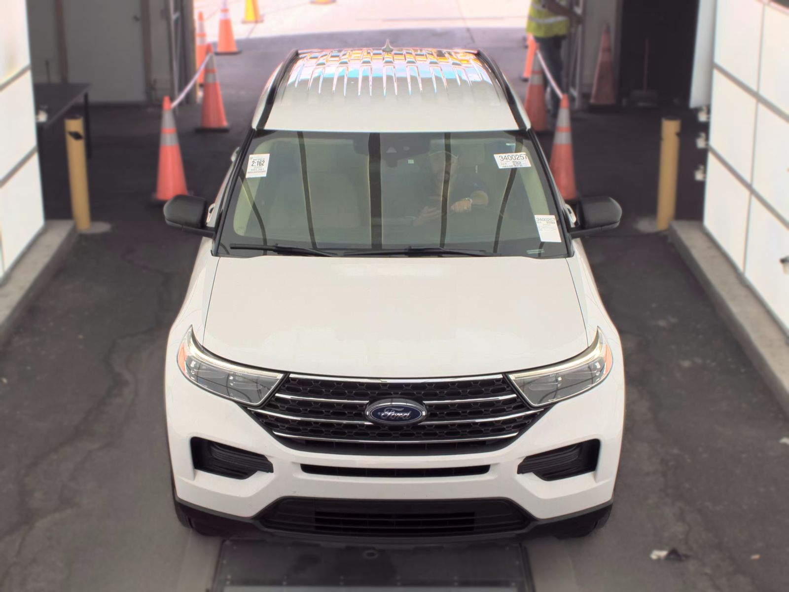 FORD EXPLORER - 3