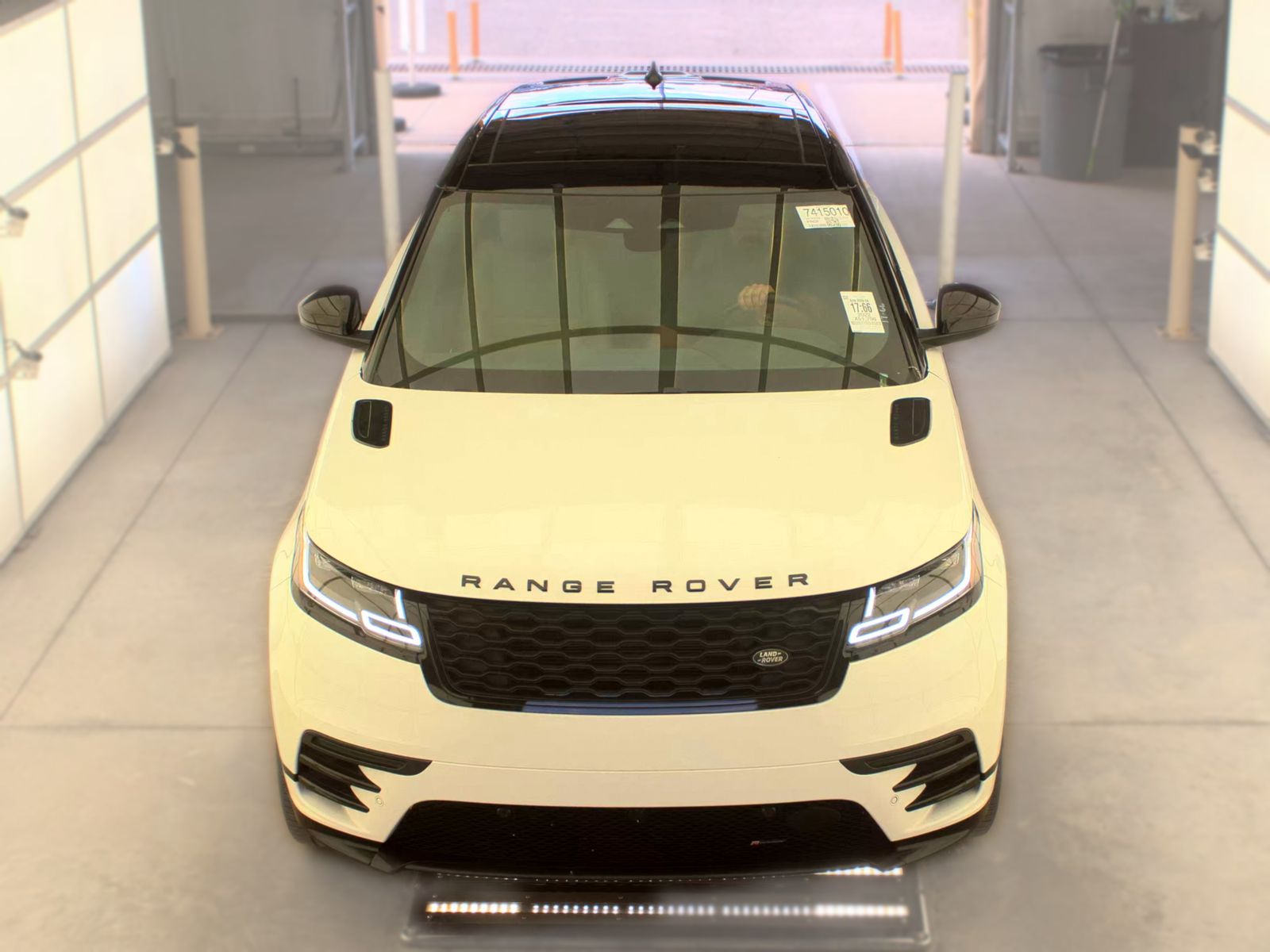 2022 Land Rover Range Rover Velar R-Dynamic S FWD