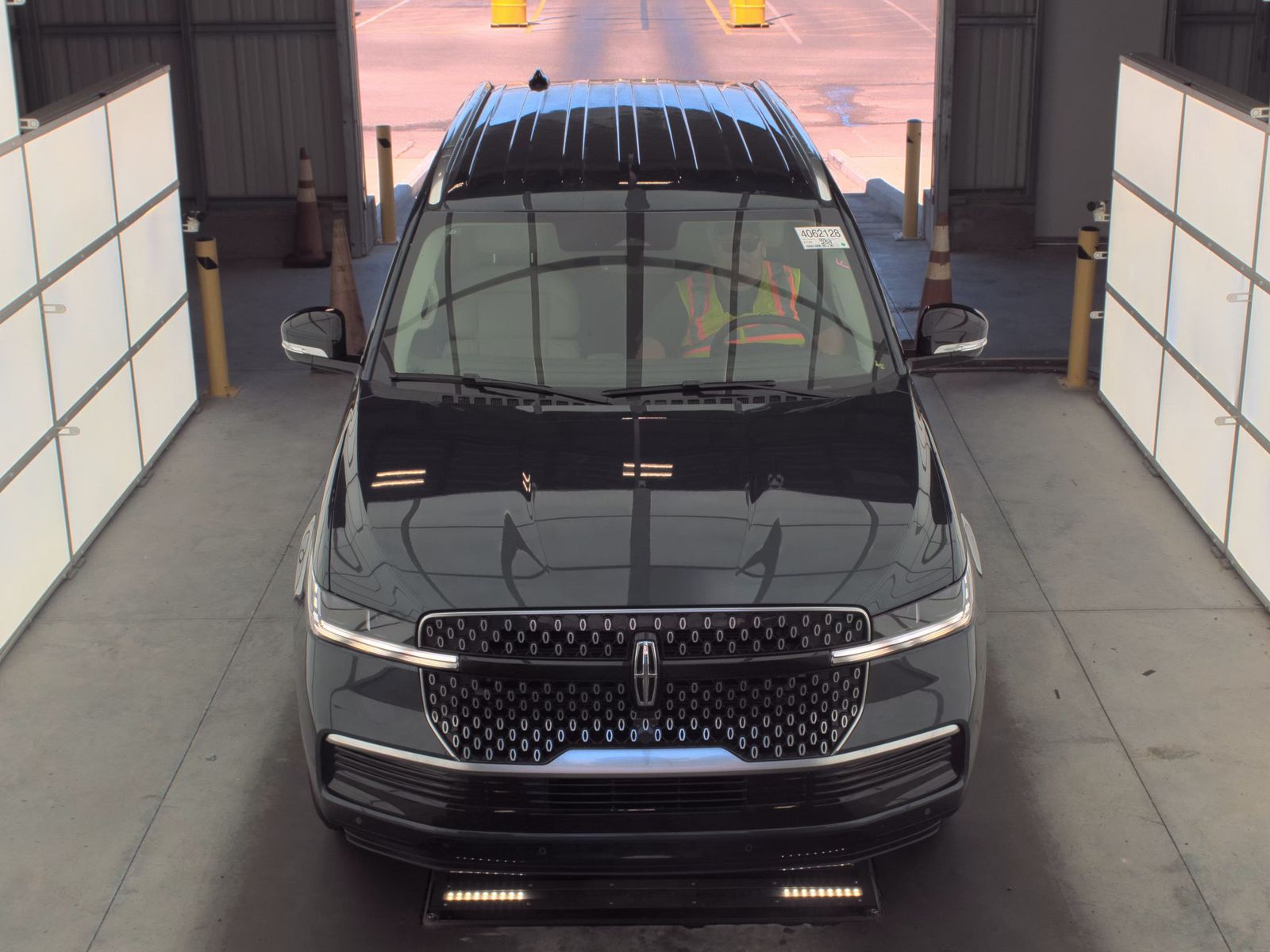 2026 Lincoln Navigator Premiere AWD
