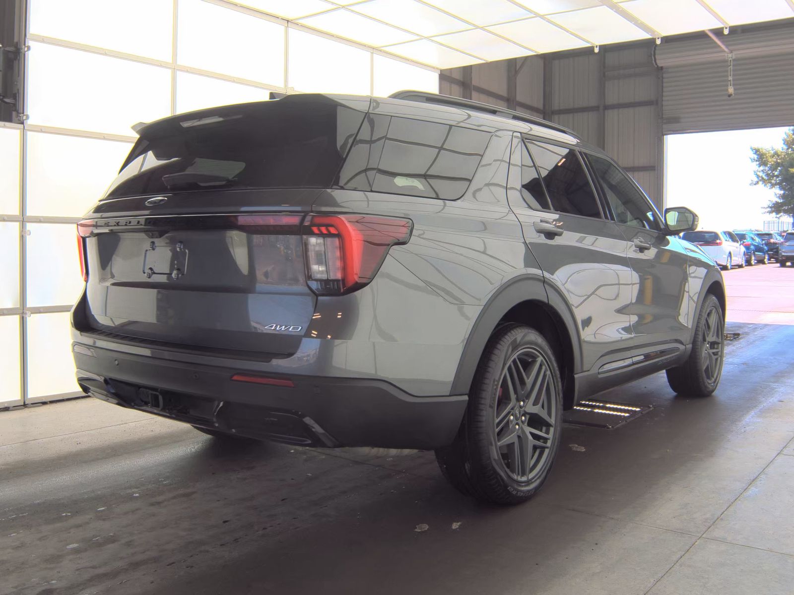 2025 Ford Explorer ST-Line AWD