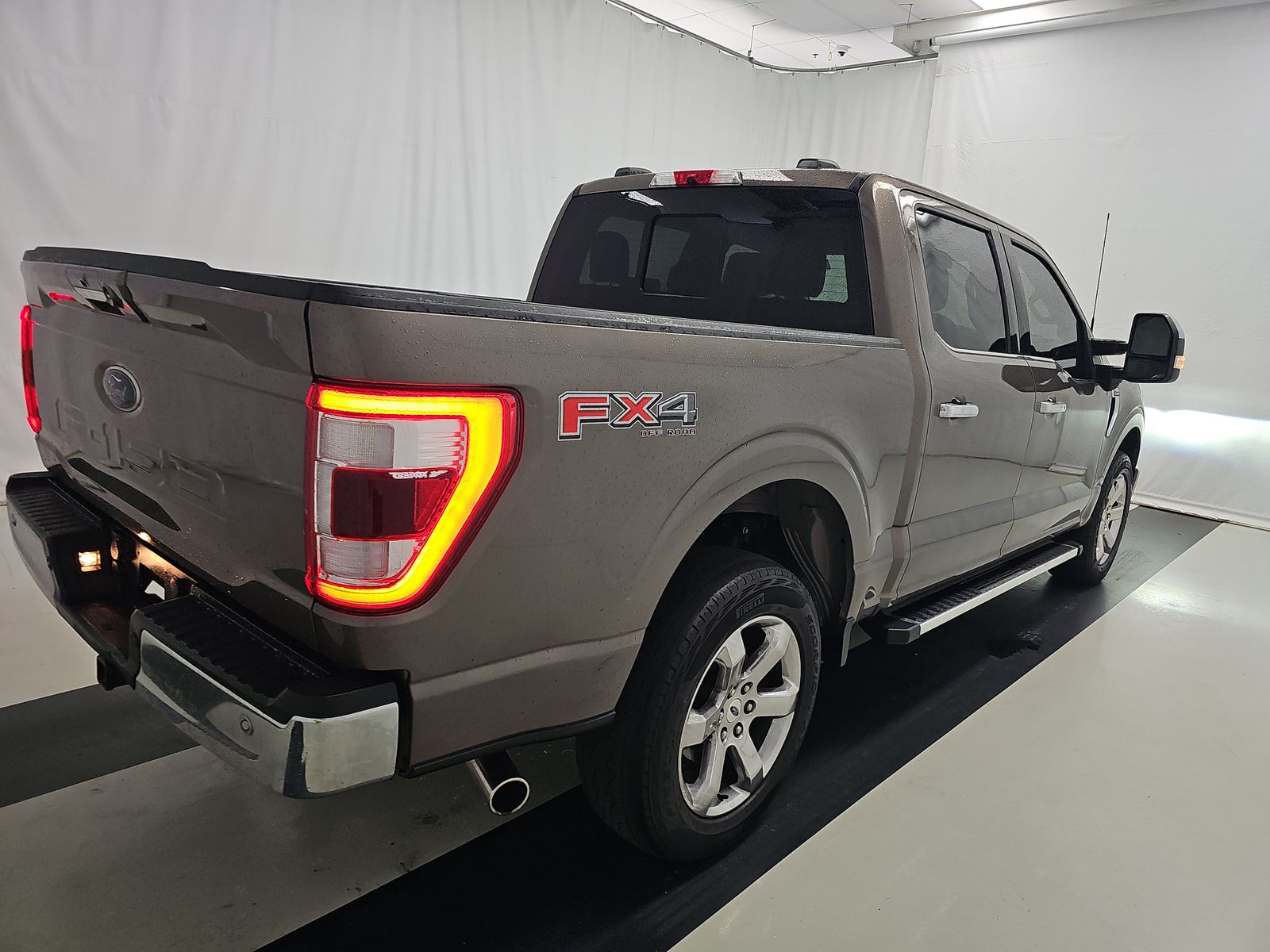 2022 Ford F-150 Lariat AWD