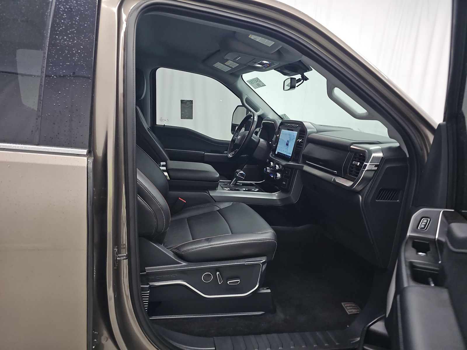 2022 Ford F-150 Lariat AWD
