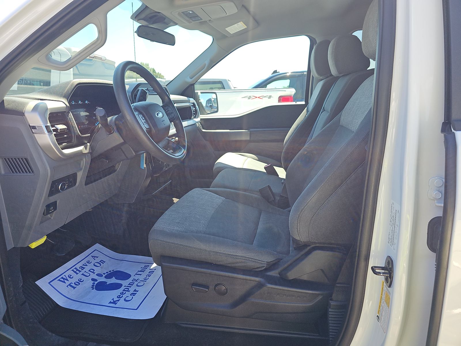2023 Ford F-150 XLT AWD