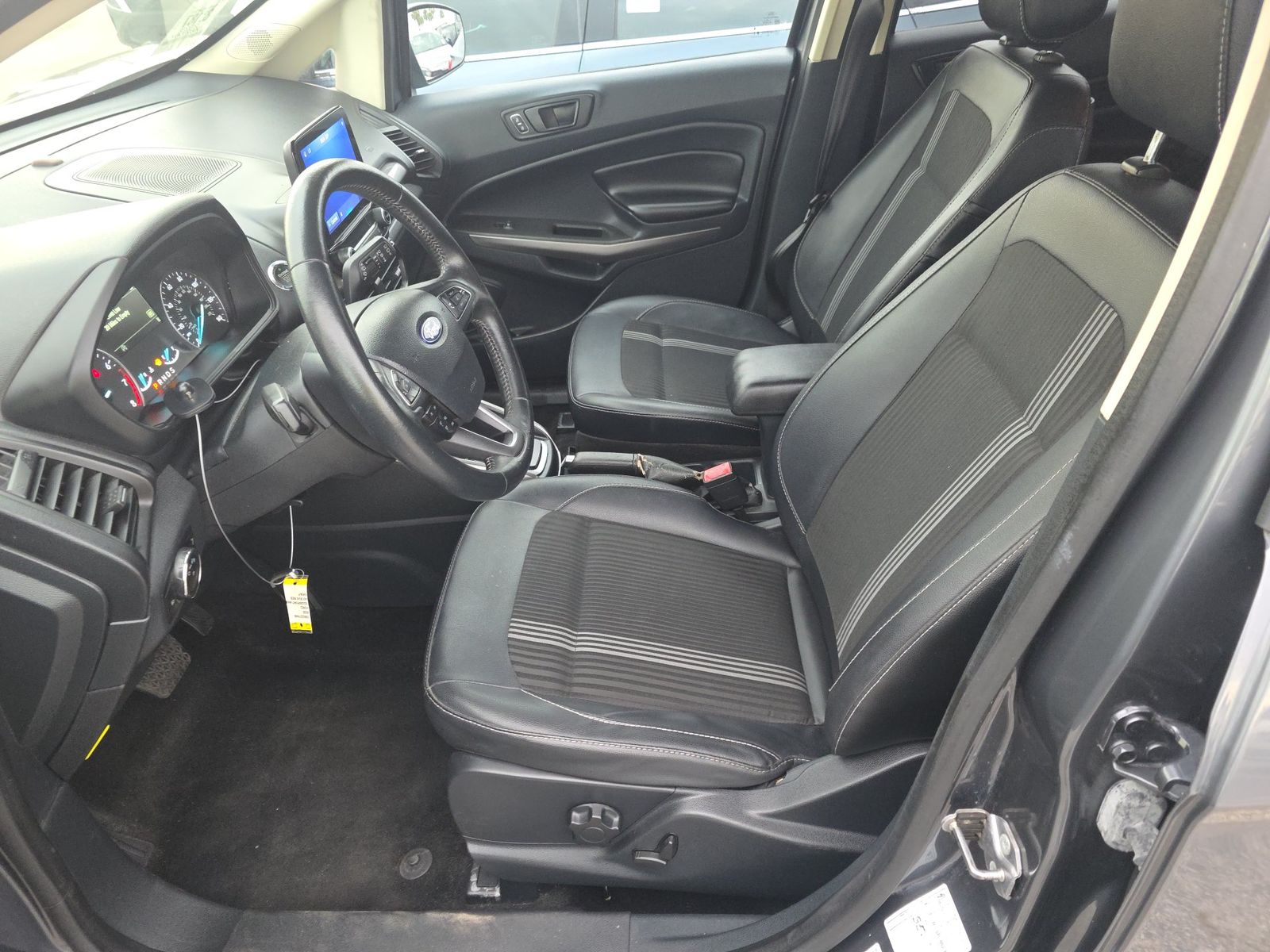FORD ECOSPORT - 8