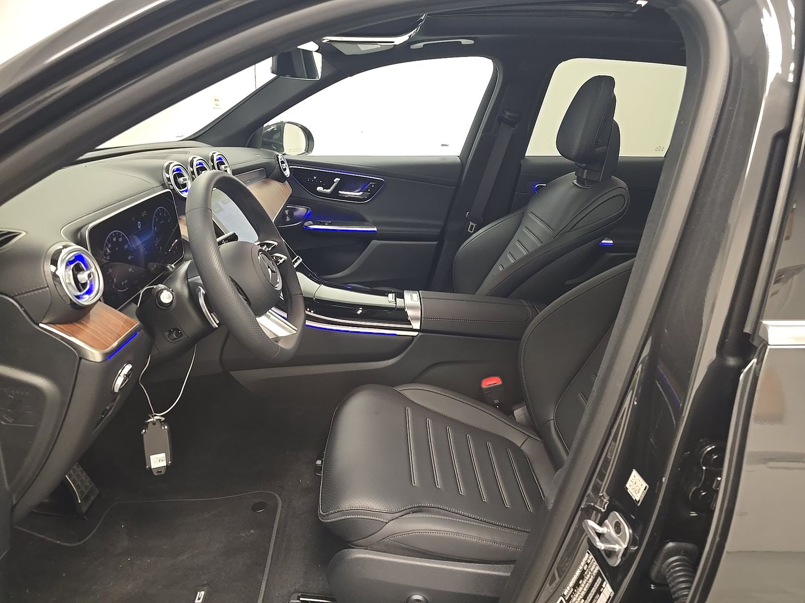 2025 Mercedes-Benz GLC GLC 300 AWD