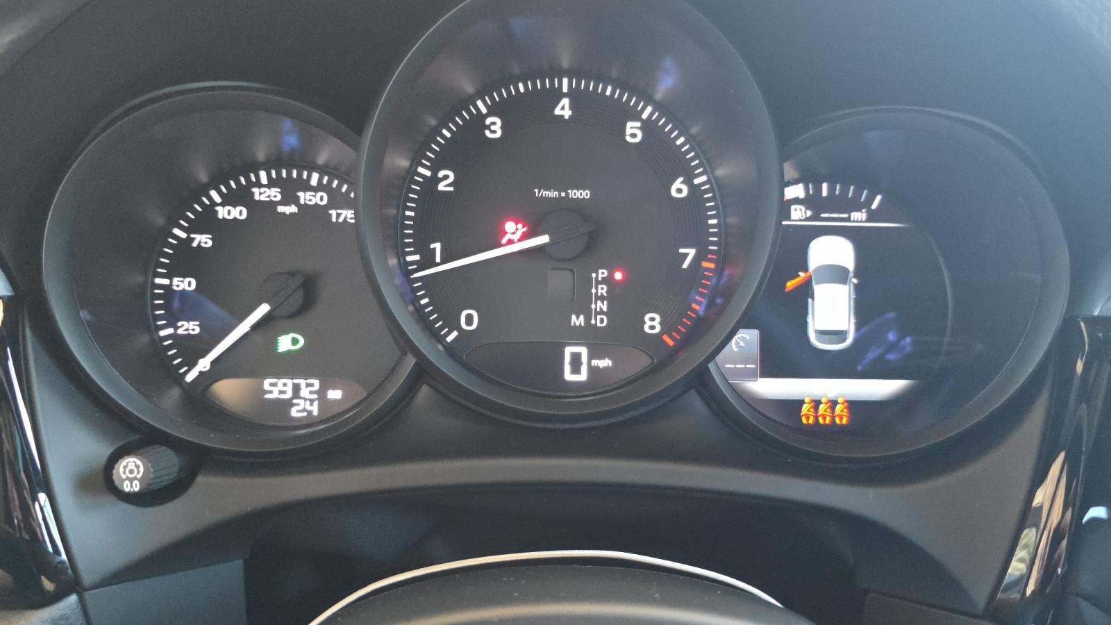 2025 Porsche Macan Base AWD