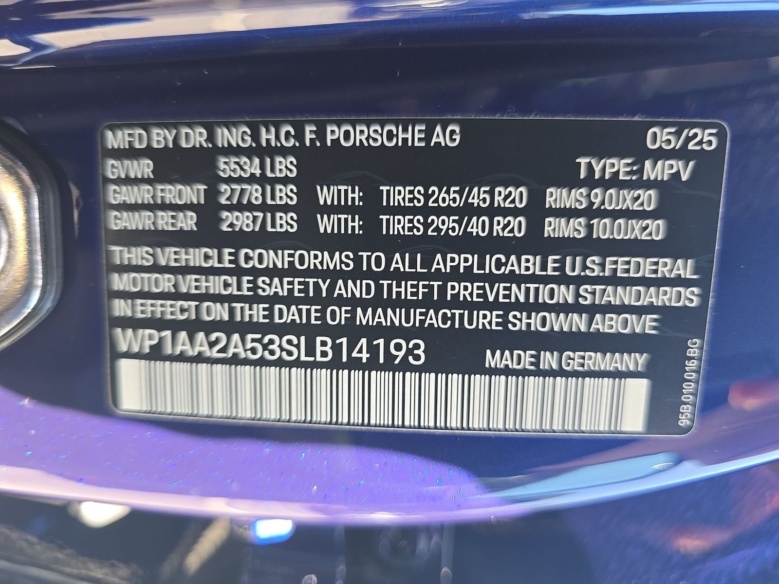 2025 Porsche Macan Base AWD