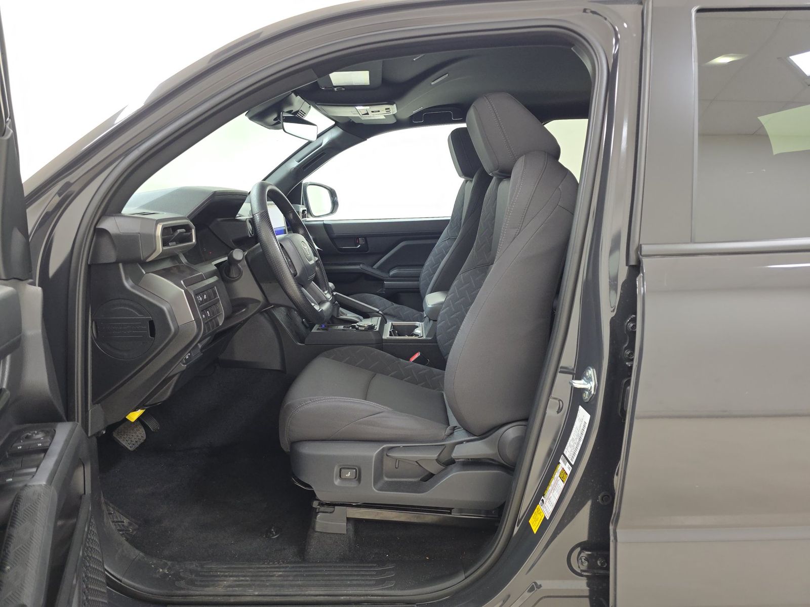 2026 Toyota Tacoma SR5 AWD