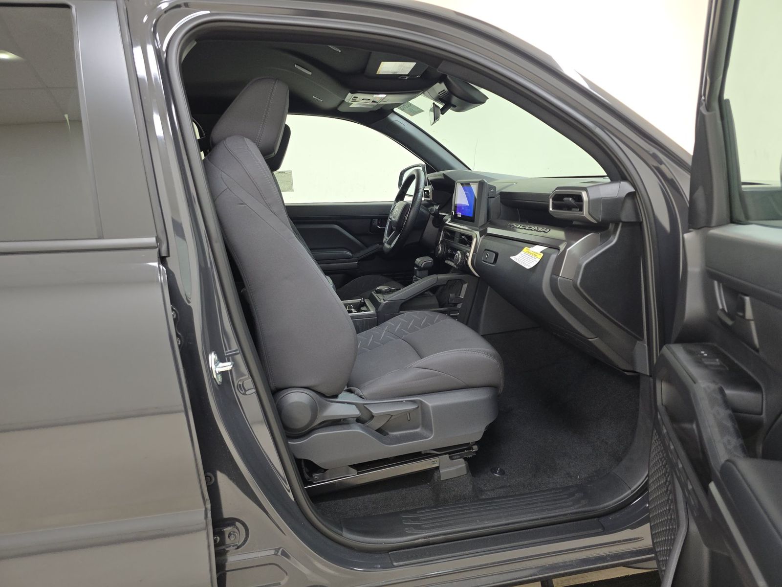2026 Toyota Tacoma SR5 AWD